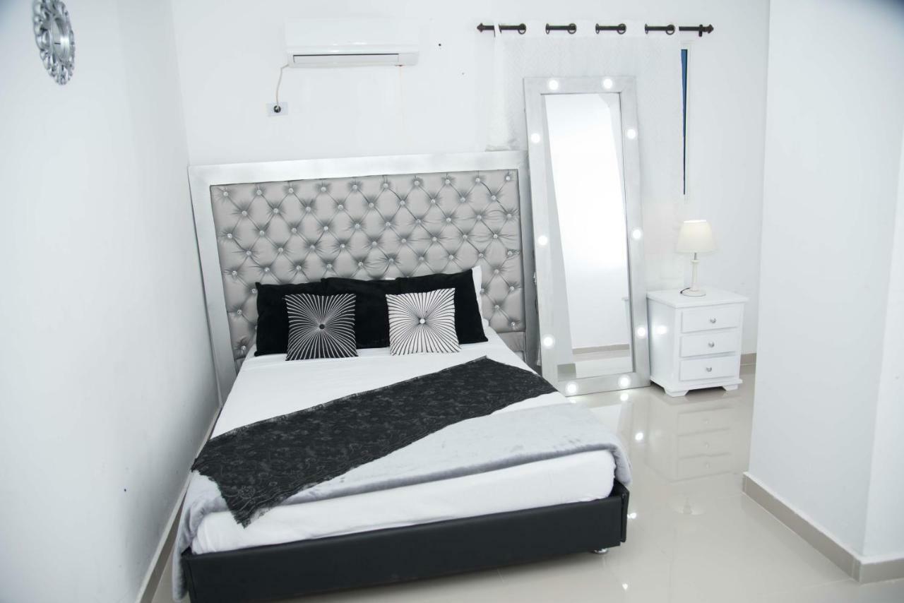 Hotel Platinum Barranquilla บาร์รังกีญา ภายนอก รูปภาพ